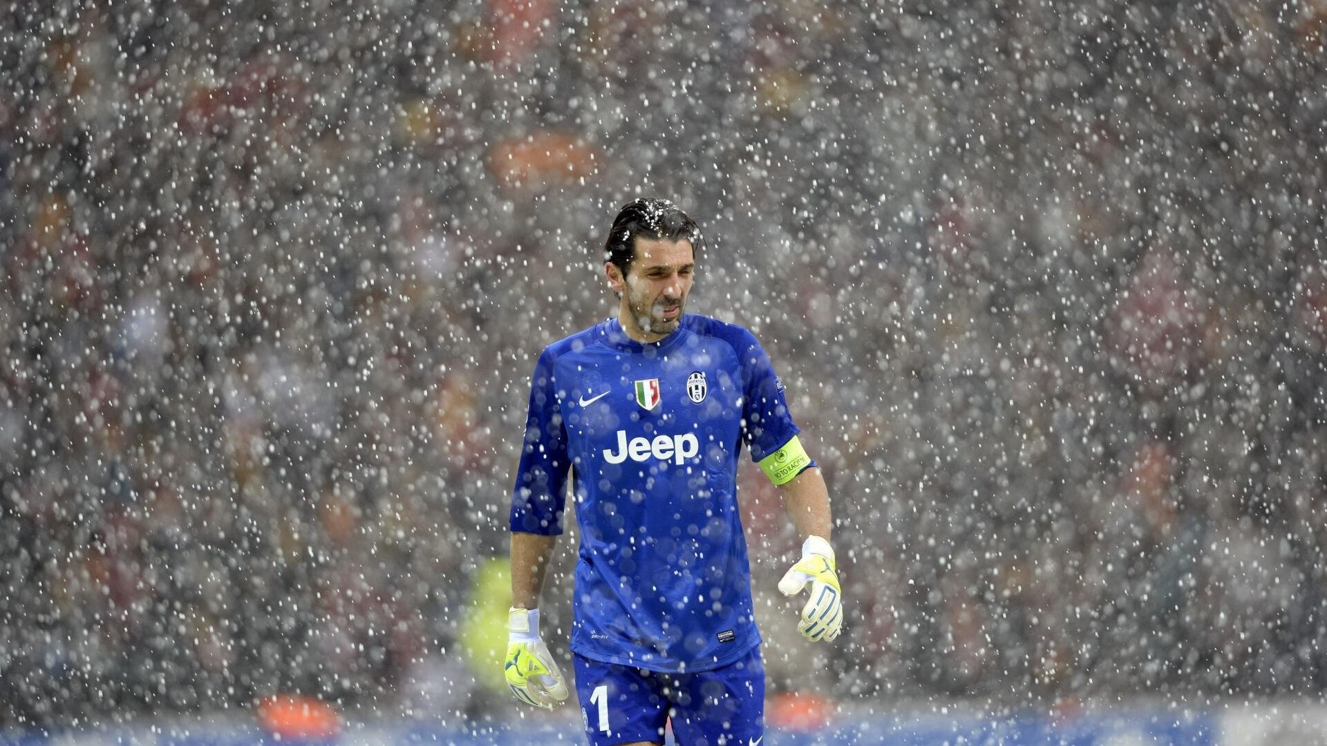 九游官方网站-弗朗索瓦·霍尔茨豪伊泽：用精确传球和快速反应锁定南非队胜局